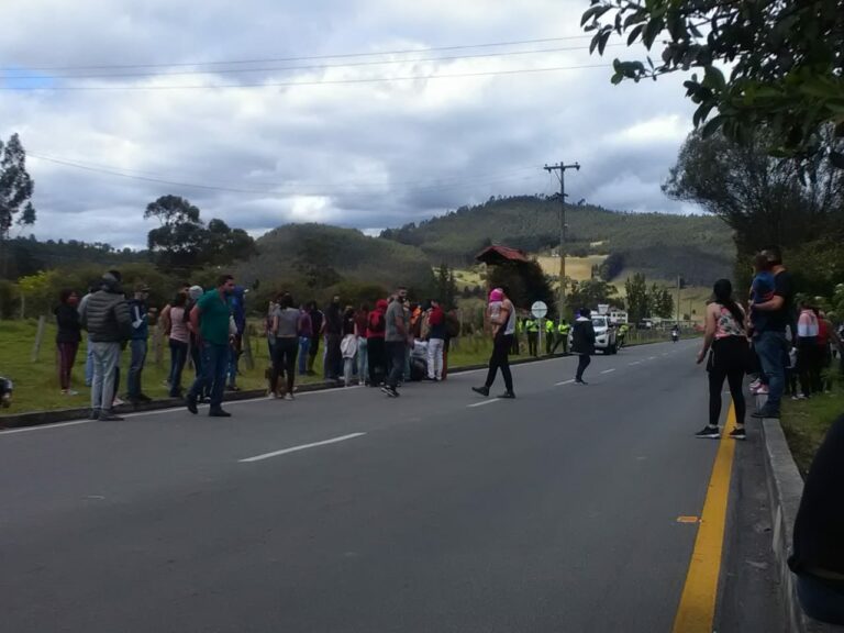 Policía y Migración Colombia impiden a 103 venezolanos viajar a Cúcuta