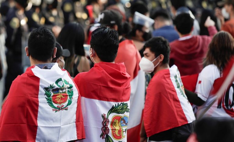 Cómo impacta a migrantes venezolanos las elecciones en Perú