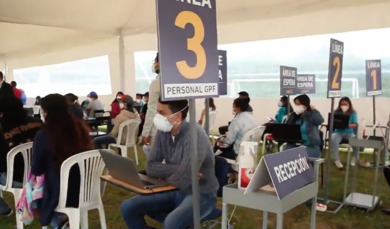 Ecuador anuncia directrices de vacunación para migrantes
