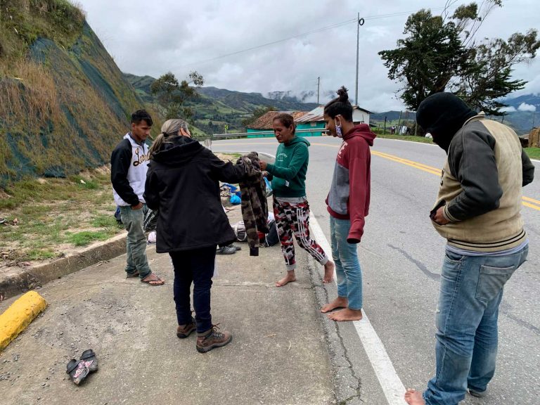 Cómo ha sido la llegada de los caminantes venezolanos a Bucaramanga: #EscuelaCocuyo