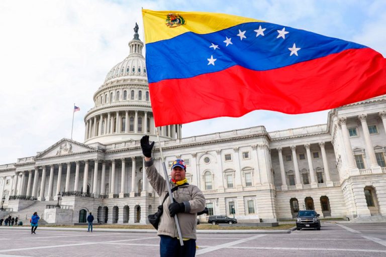 EE UU extiende plazo para que venezolanos soliciten TPS