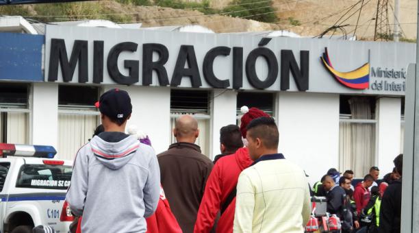 Ecuador prepara plan de regularización para la migración venezolana