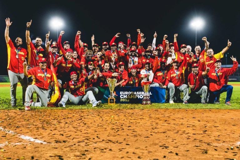 Los migrantes que hicieron campeón a España en el béisbol europeo
